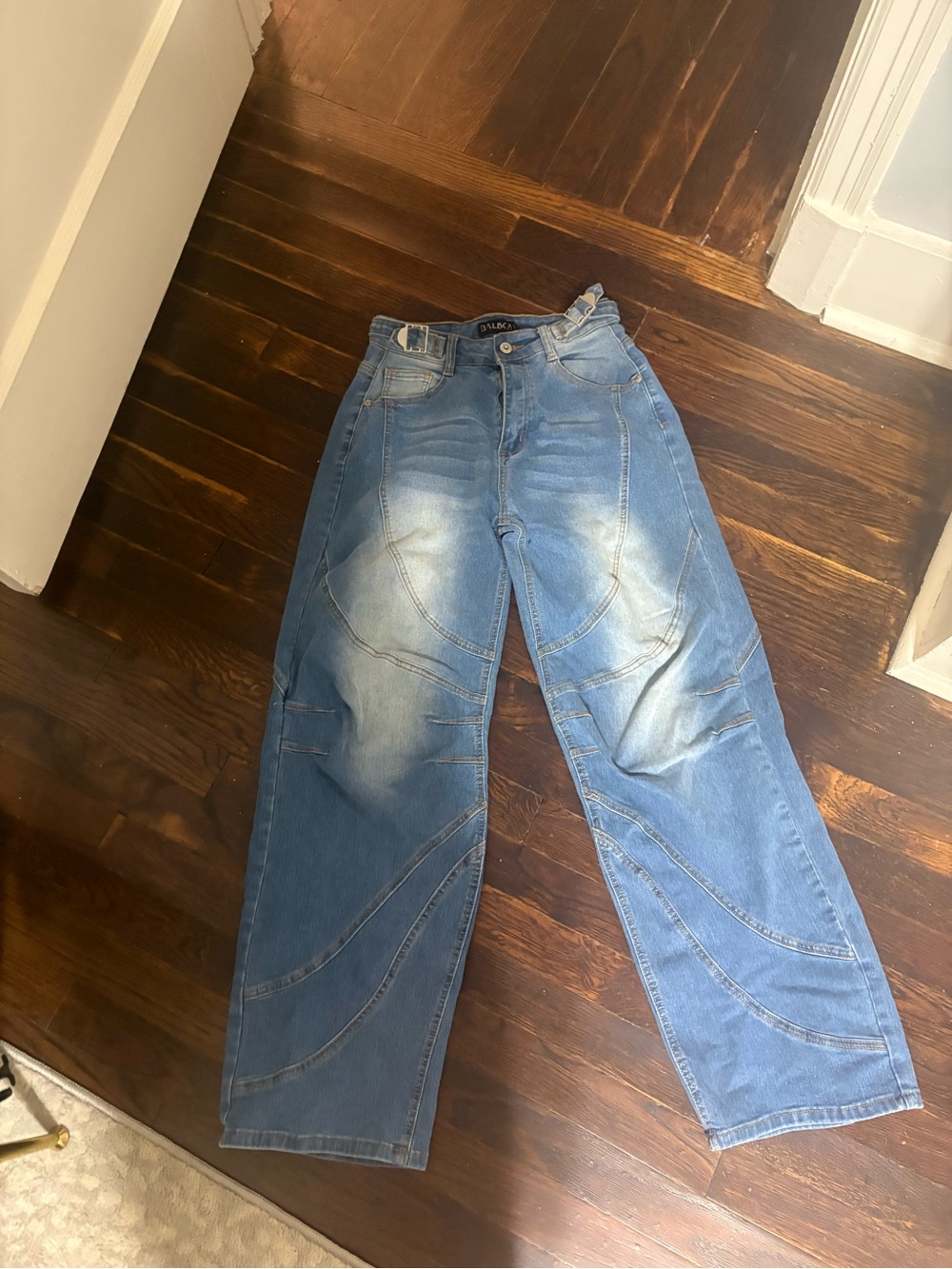 Women’s Light Blue Relaxed Barrel Jeans